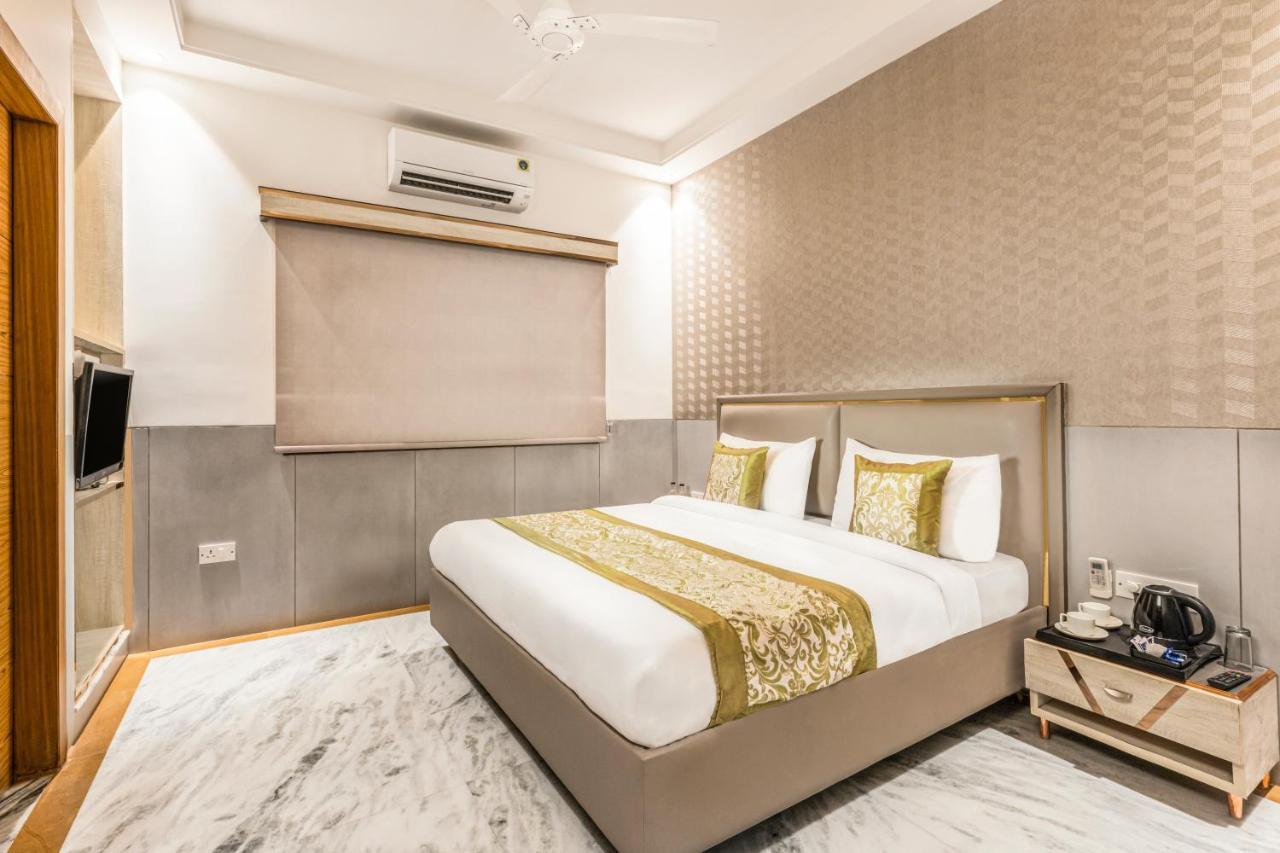 Hotel Star By Star Group- Near Delhi Airport New Delhi Eksteriør bilde