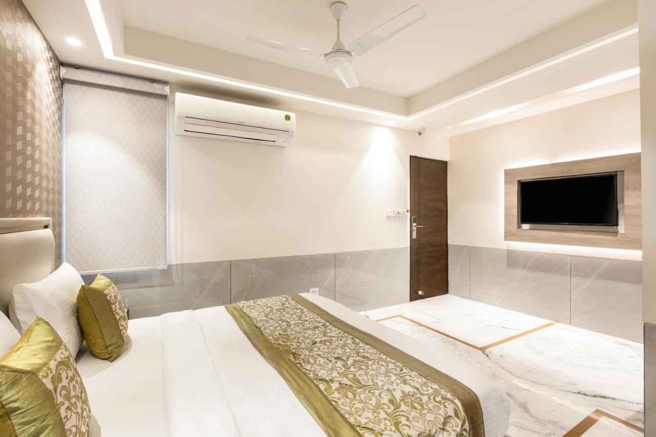 Hotel Star By Star Group- Near Delhi Airport New Delhi Eksteriør bilde