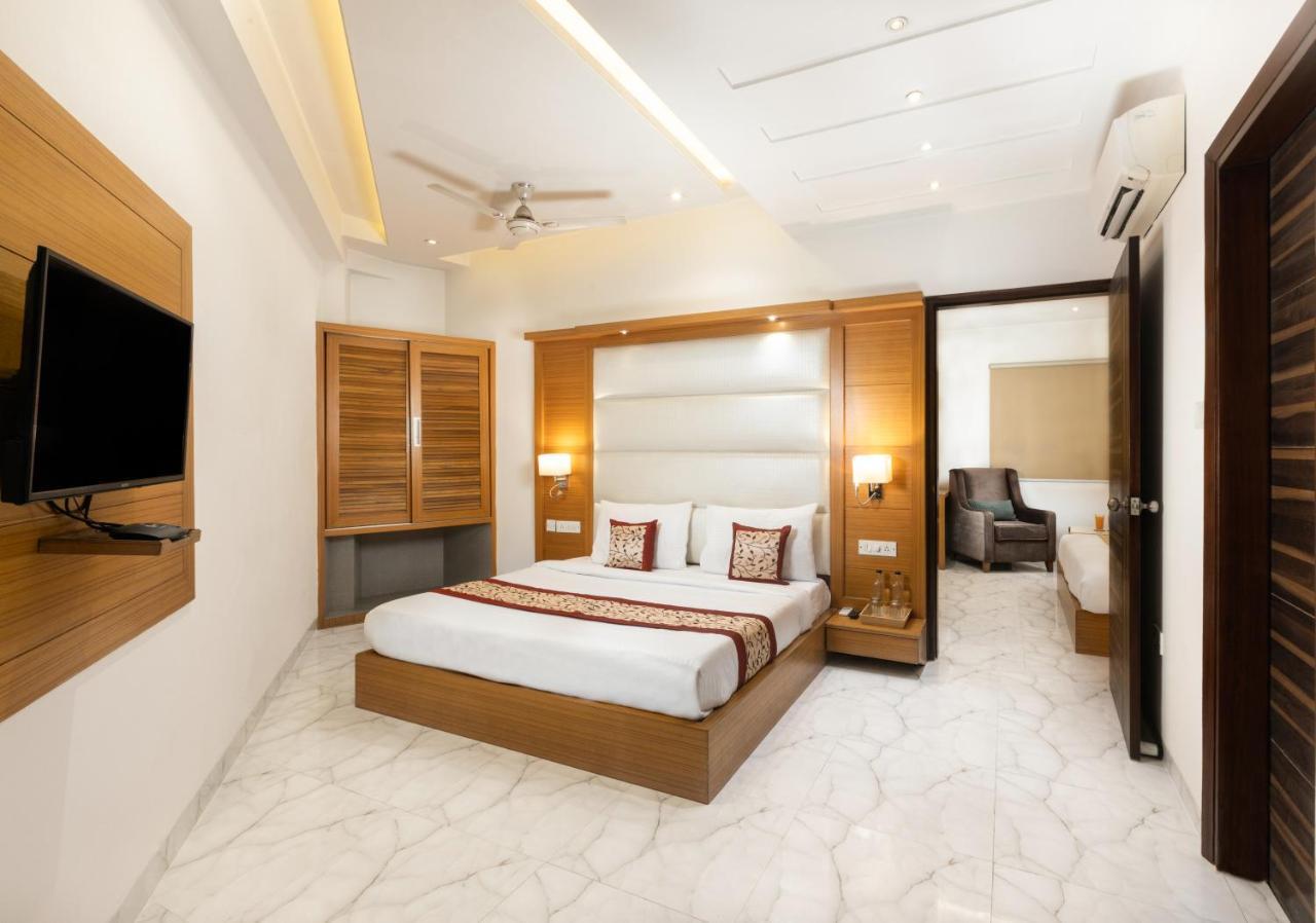 Hotel Star By Star Group- Near Delhi Airport New Delhi Eksteriør bilde