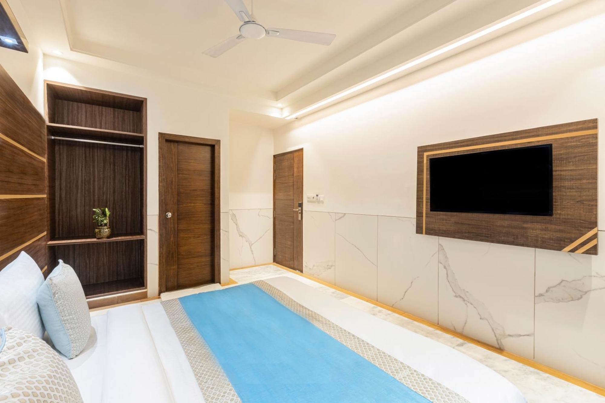 Hotel Star By Star Group- Near Delhi Airport New Delhi Eksteriør bilde