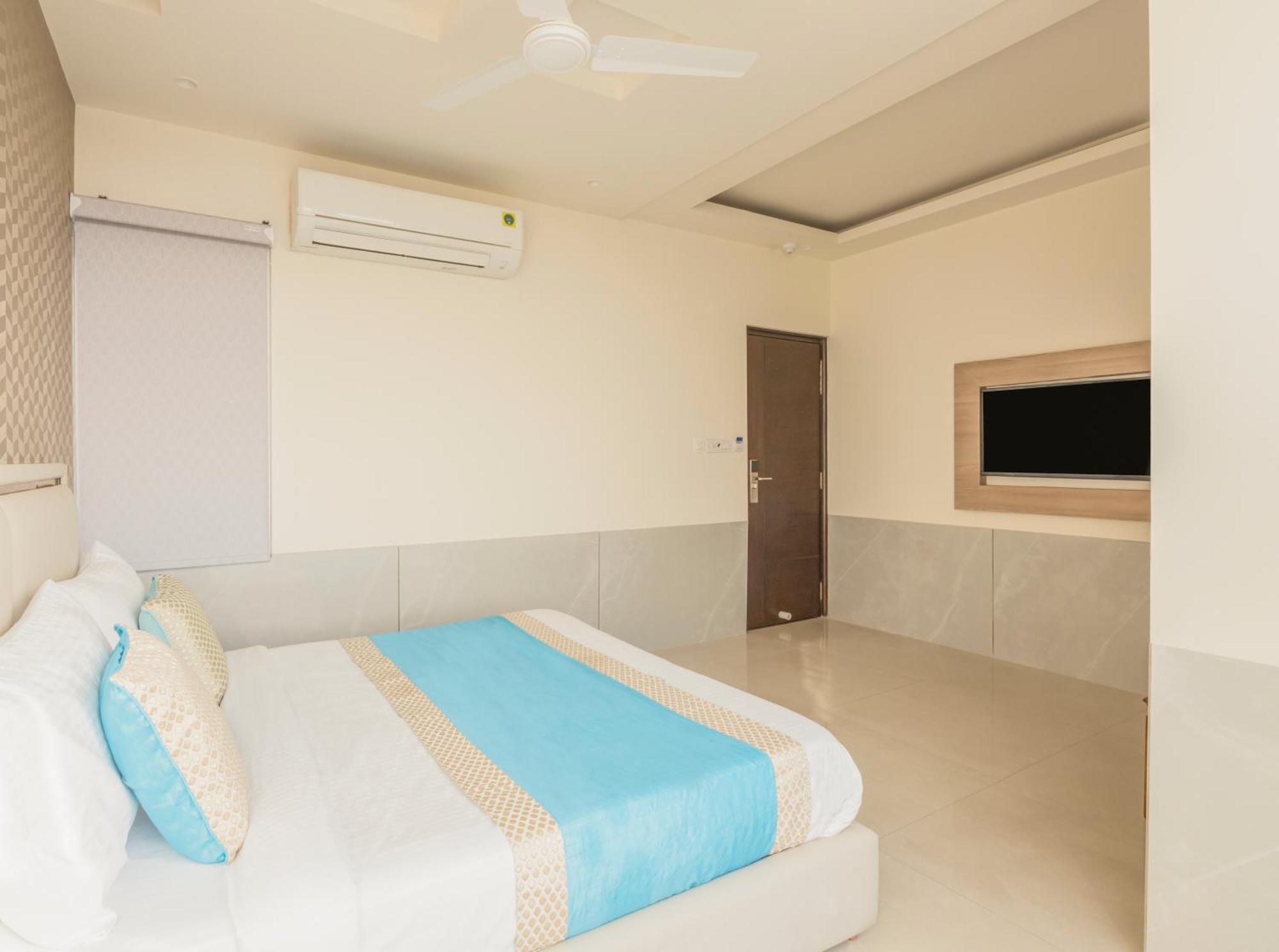Hotel Star By Star Group- Near Delhi Airport New Delhi Eksteriør bilde