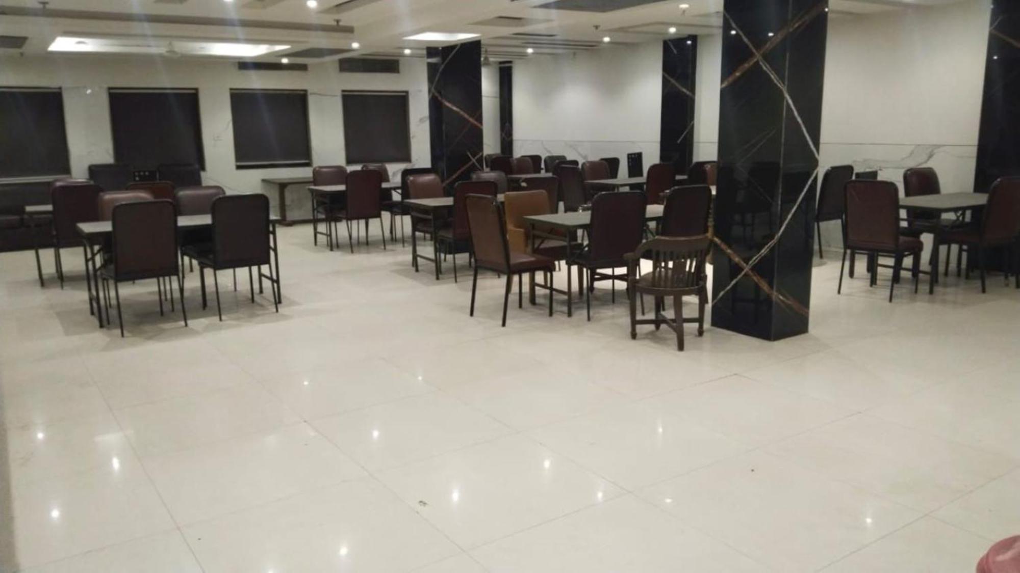 Hotel Star By Star Group- Near Delhi Airport New Delhi Eksteriør bilde