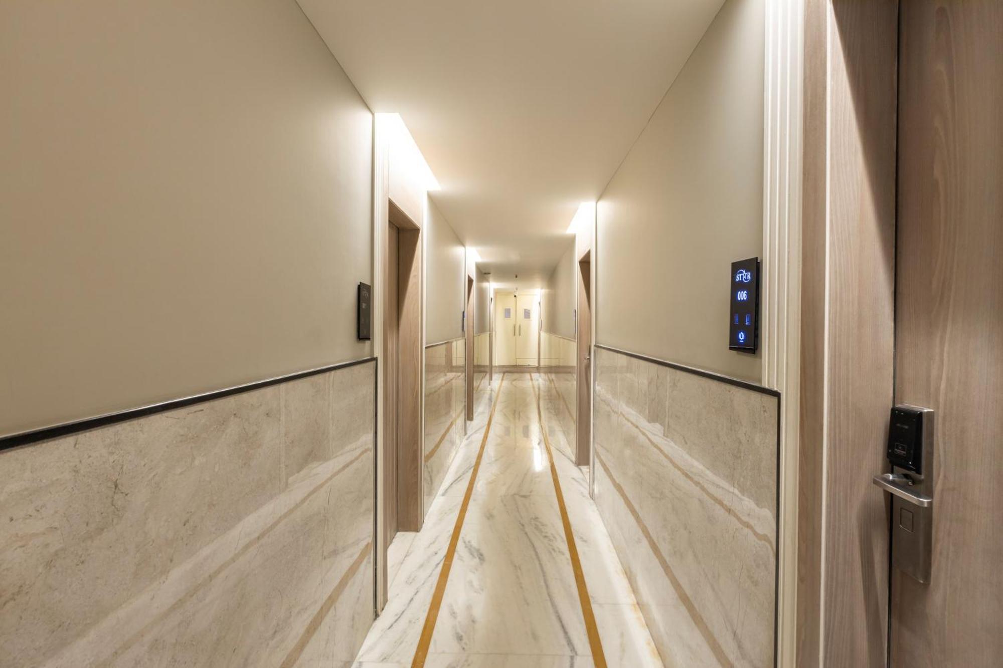 Hotel Star By Star Group- Near Delhi Airport New Delhi Eksteriør bilde