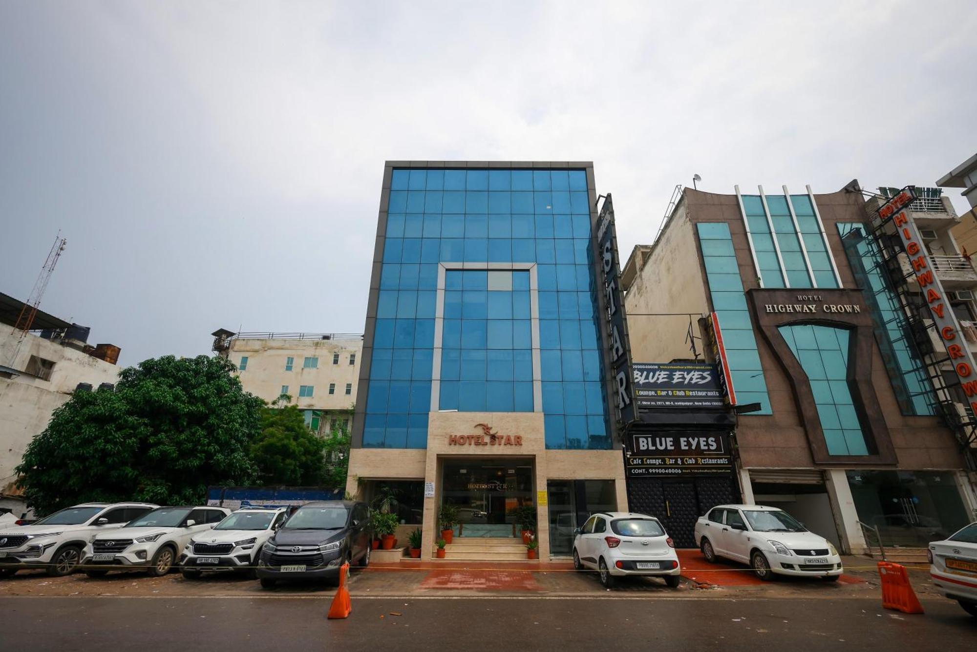 Hotel Star By Star Group- Near Delhi Airport New Delhi Eksteriør bilde