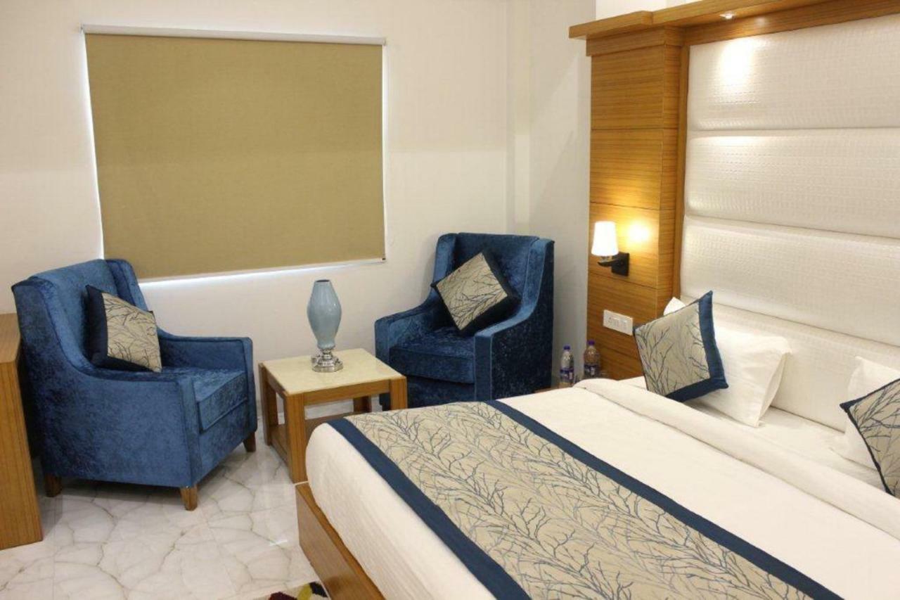 Hotel Star By Star Group- Near Delhi Airport New Delhi Eksteriør bilde