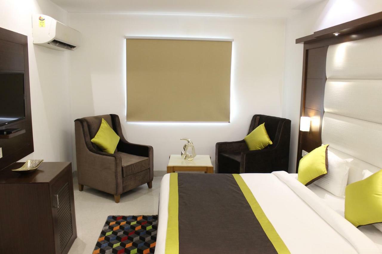 Hotel Star By Star Group- Near Delhi Airport New Delhi Eksteriør bilde