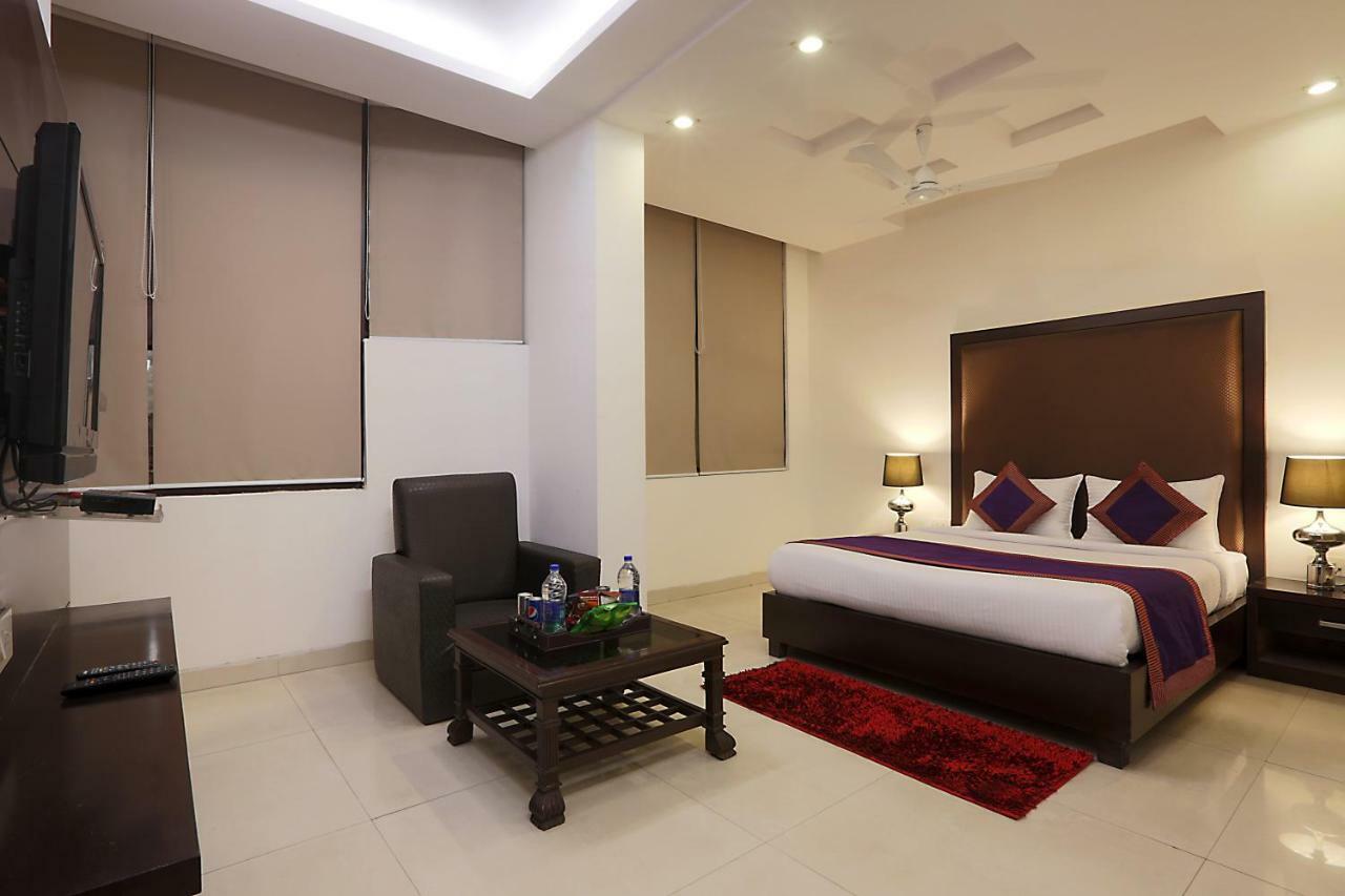 Hotel Star By Star Group- Near Delhi Airport New Delhi Eksteriør bilde